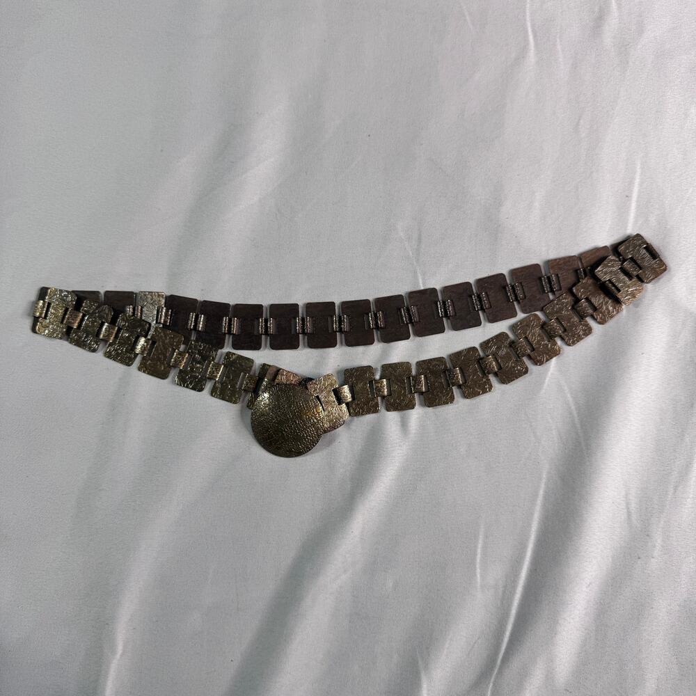 Vintage Sarah Coventry Gold Tone Etched Link Belt Textured Oval Buckle Boho 70s